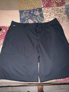 Columbia Golf shorts
